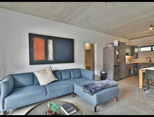 2 BEDROOM APARTMENT FOR SALE IN HYDE PARK